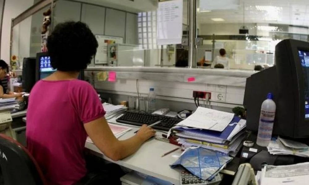 Κορωνοϊός στο χώρο εργασίας - Τι ισχύει για τα ωράρια και την τηλεργασία